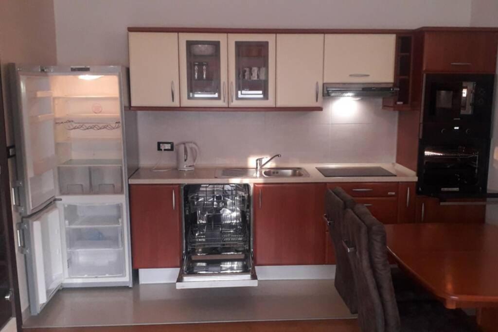 Apartman Franko - Uz Parking พูลา ภายนอก รูปภาพ