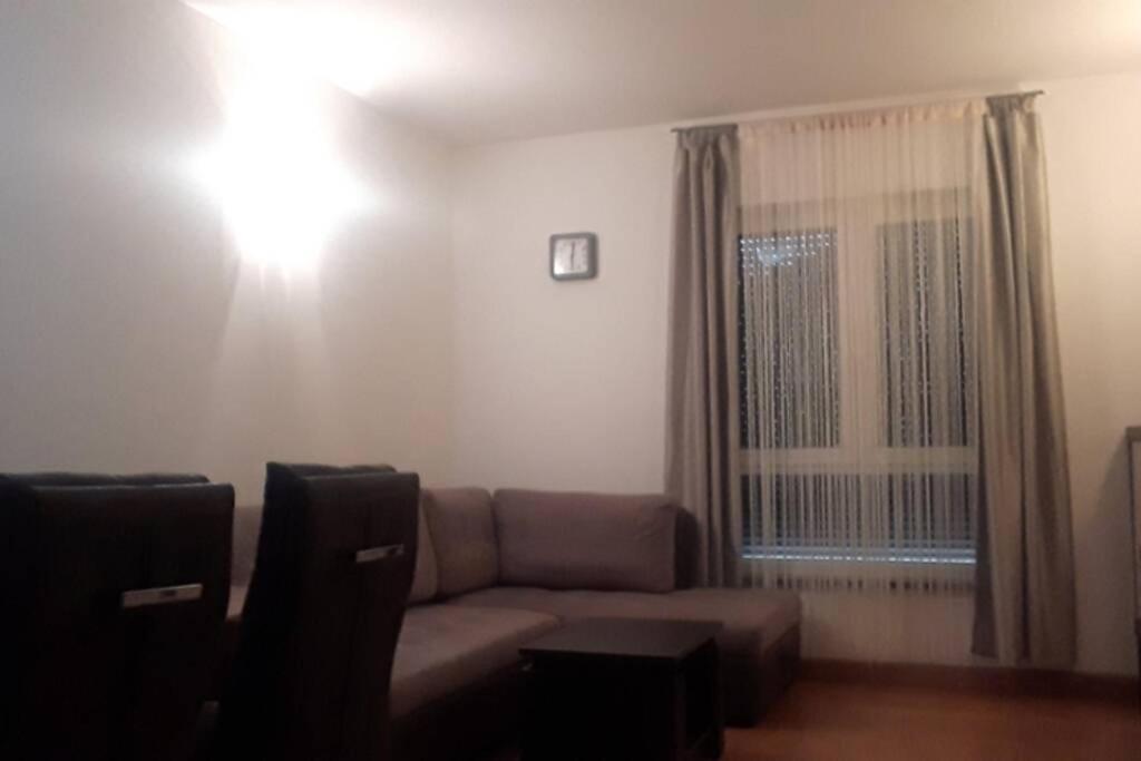 Apartman Franko - Uz Parking พูลา ภายนอก รูปภาพ